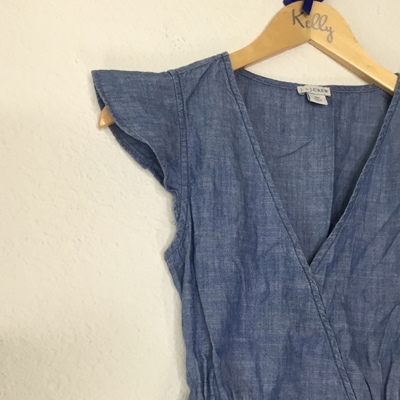 J By J Crew Chambray Top - Picture 2 of 5